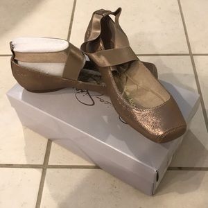 Jessica Simpson mandalaye ballet flats